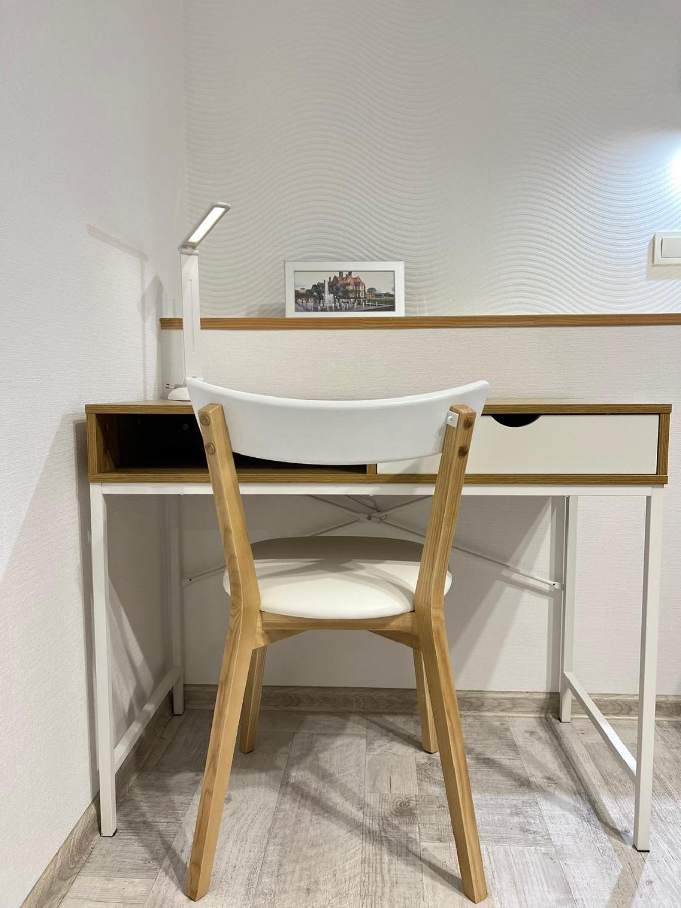 Chernigov City Apartments Na Peremohy Buitenkant foto